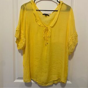 Adrienne Vittadini Yellow Blouse with Lace Accents